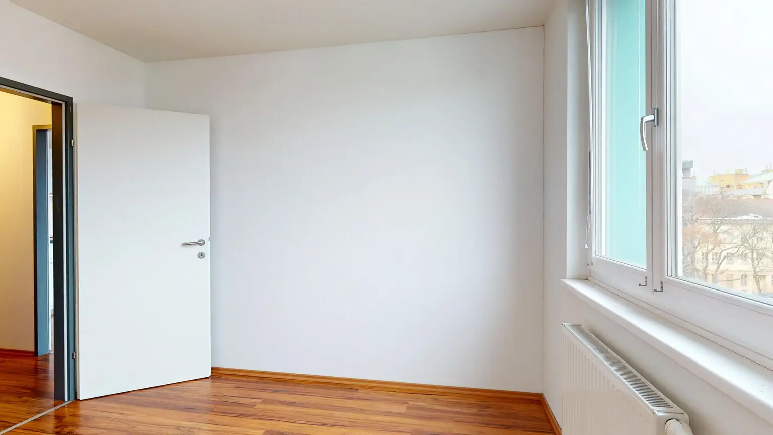 Hardtmuthgasse/Leebgasse: Gepflegte Balkonwohnung - Wohnküche - 3. Liftstock - Gute Infrastruktur