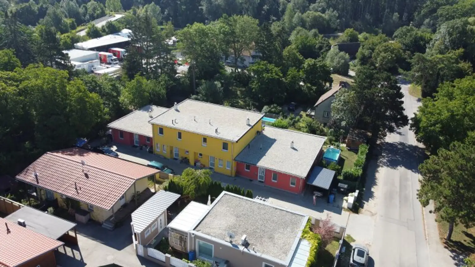 Traumhaftes Reihenhaus mit zwei Wohneinheiten in ruhiger Lage in Stockerau – Ideal für Familien und Anleger!