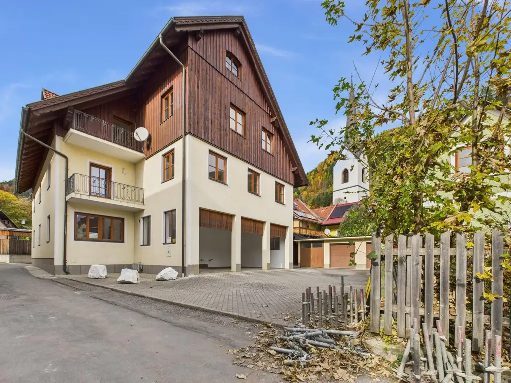 KALWANG: BESTÄNDIGE WERTE in unbeständigen Zeiten - WOHNHAUS mit 4 Wohnungen