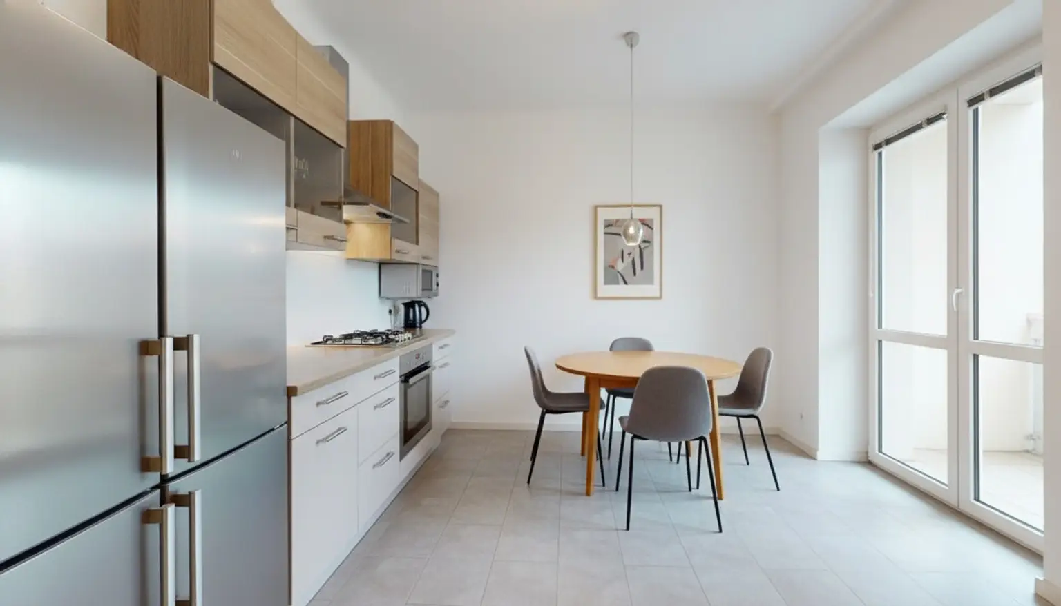 Stilvolle 2-Zimmer-Wohnung mit Loggia in zentraler Lage