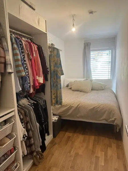 Schlafzimmer 1