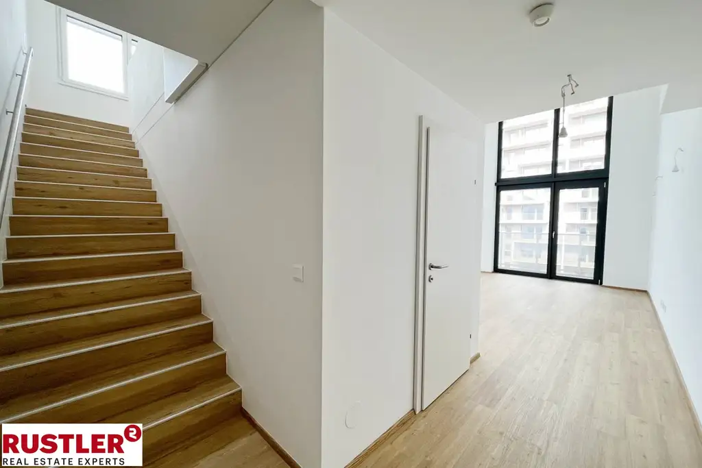 Der nächste Level für Ihr Business: Hochwertige Bürofläche mit Galerie und Aussicht