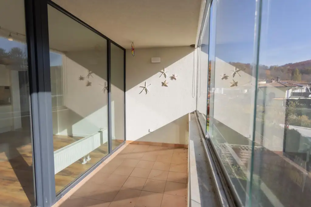 Helle 3-Zimmer-Wohnung mit Loggia in ruhiger Grünlage von Mauerbach