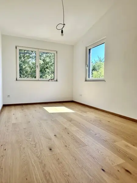 Großzügige Doppelhaushälfte - 5 Zimmer - 2 Bäder - Alte Donau - U1 - U2 - Provisionsfrei für den Käufer!