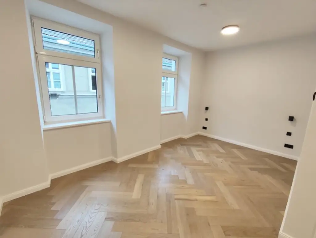 Krongasse! Altbau-Erstbezug mit Balkon in liebevoll saniertem Altbauhaus - Top11