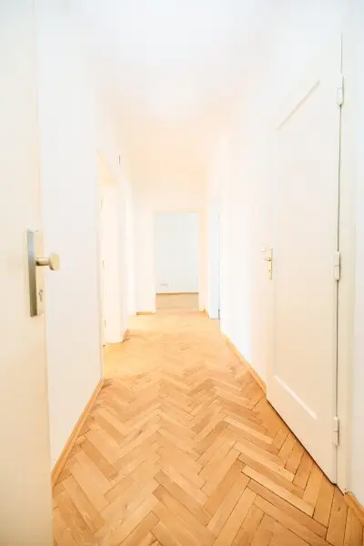 *WOW* I 3. ETAGE MIT AUFZUG I DUSCHE & KOMFORT I BAHNHOFNAH I HAUSTIERE ERLAUBT I MODERNER STYLE I TOP AUFTEILUNG I PROJEKT WOHNEN