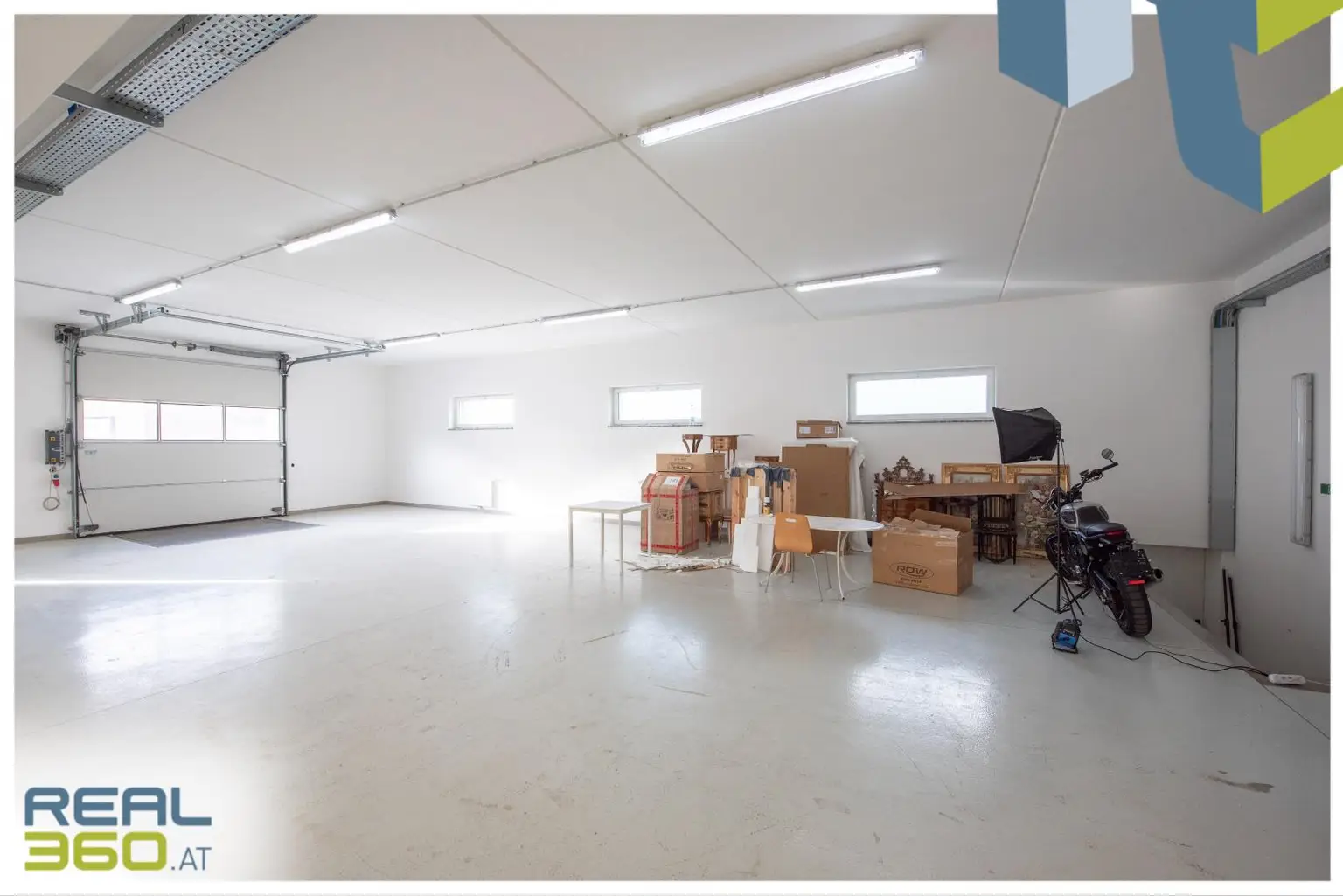 Hochwertige Betriebsliegenschaft auf Baurechtsgrund (Halle, Büro, Lager, Wohnung)
