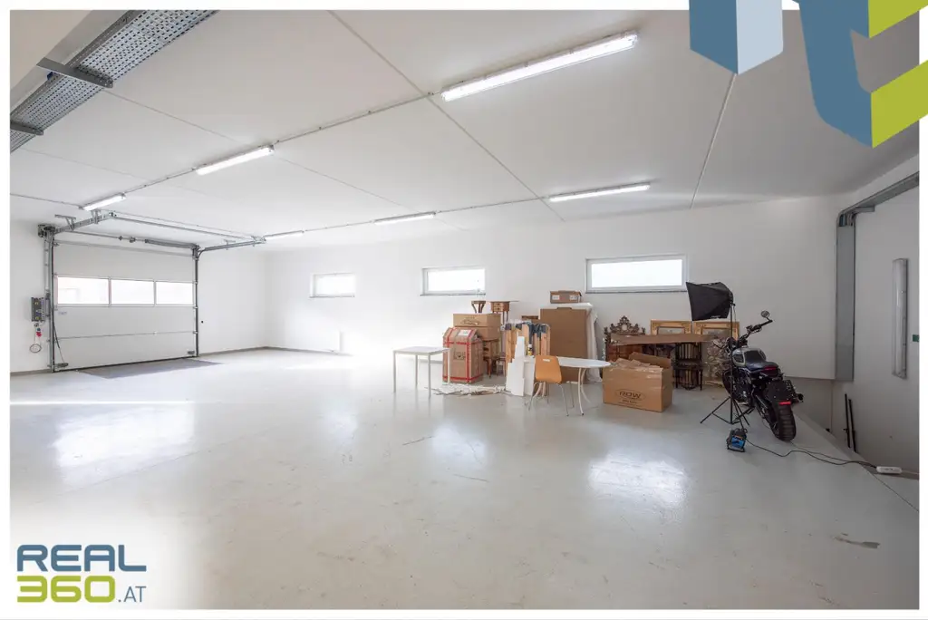 Hochwertige Betriebsliegenschaft auf Baurechtsgrund (Halle, Büro, Lager, Wohnung)