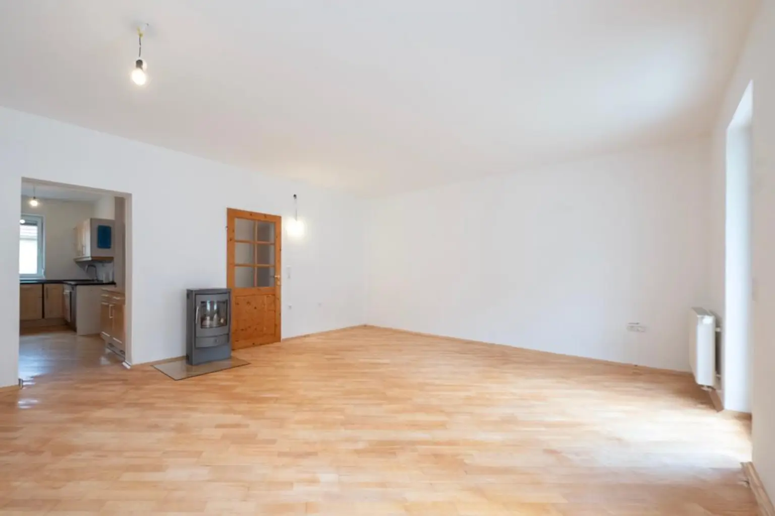 Wohn- und Essbereich1