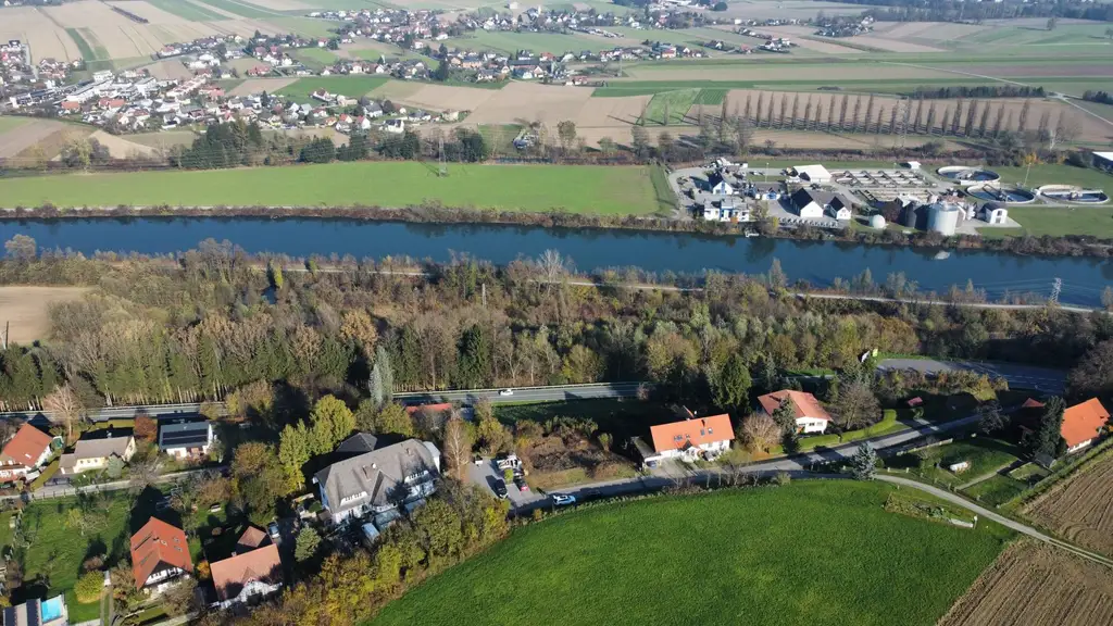 Sonniges Grundstück mit Traumaussicht und hoher Baudichte 0,2-0,8