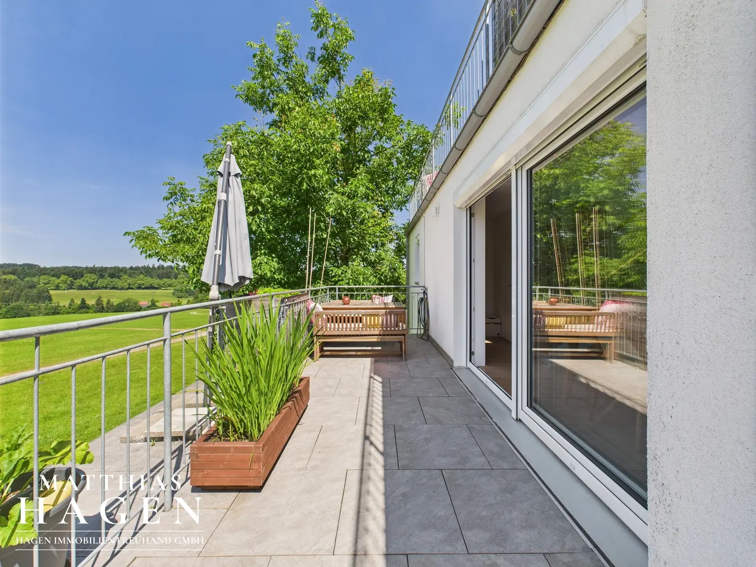 3-Zimmer-Maisonettewohnung mit zwei großen Terrassen und hoher Wohnqualität in Hohenweiler