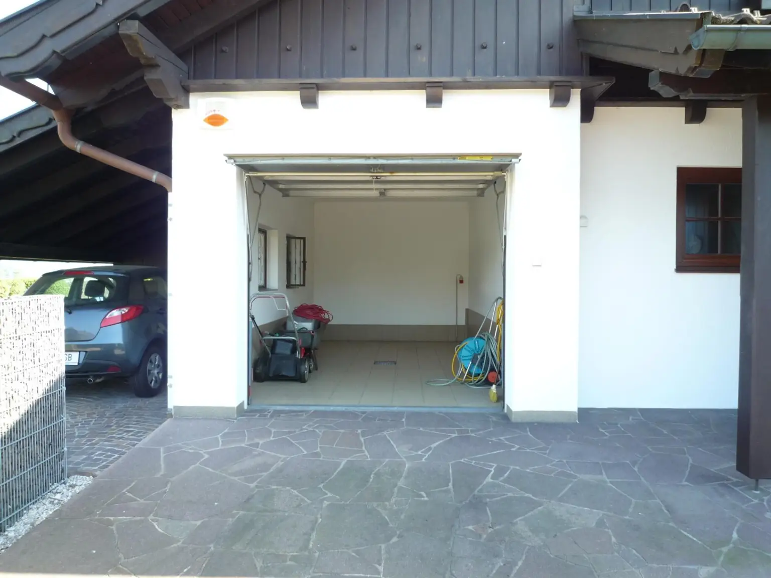 Garage (2)
