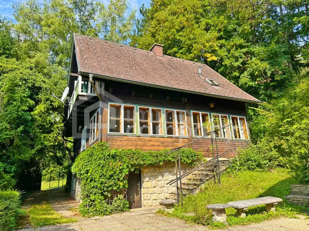 Uriges Landhaus - Traumlage - plus  Pool - Grundfläche 1.594 m² - Renovierung und Schönheitsreparaturen sind erforderlich, dennoch sofort beziehbar!