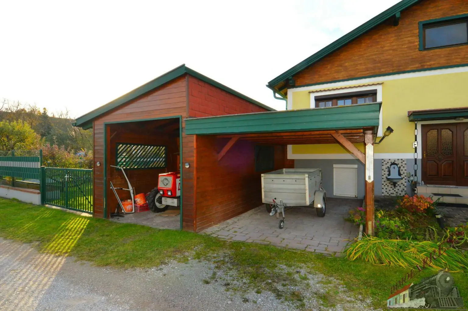 Gepflegtes Einfamilienhaus - Doppelcarport - Garage - neue Pelletheizung mit Solaranlage