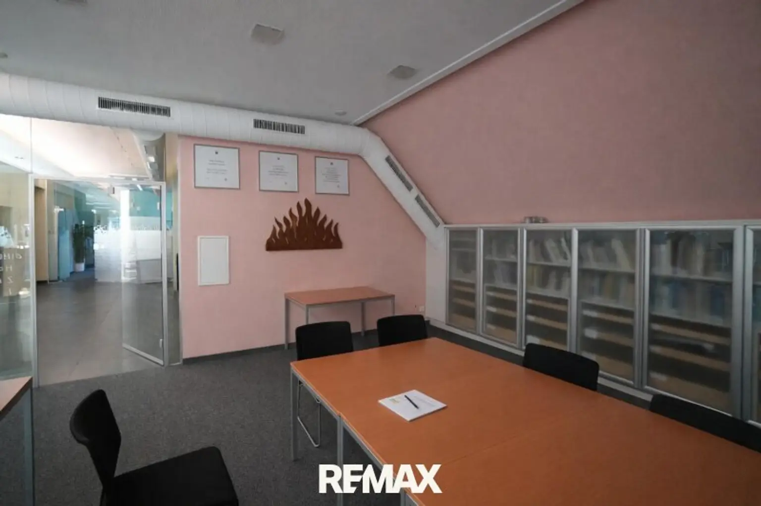 Tarrenz - Bürogebäude - Besprechungsraum
