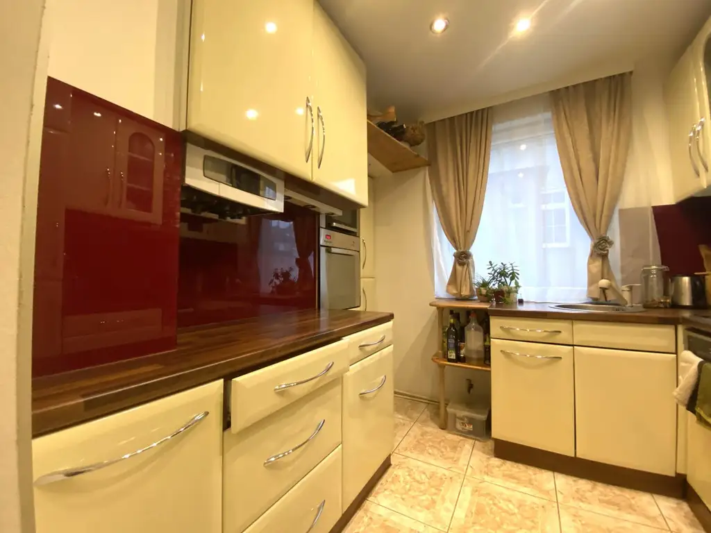 2-Zimmer-Whg. nahe Floridsdorfer Spitz inkl. Zinshaus-Anteil