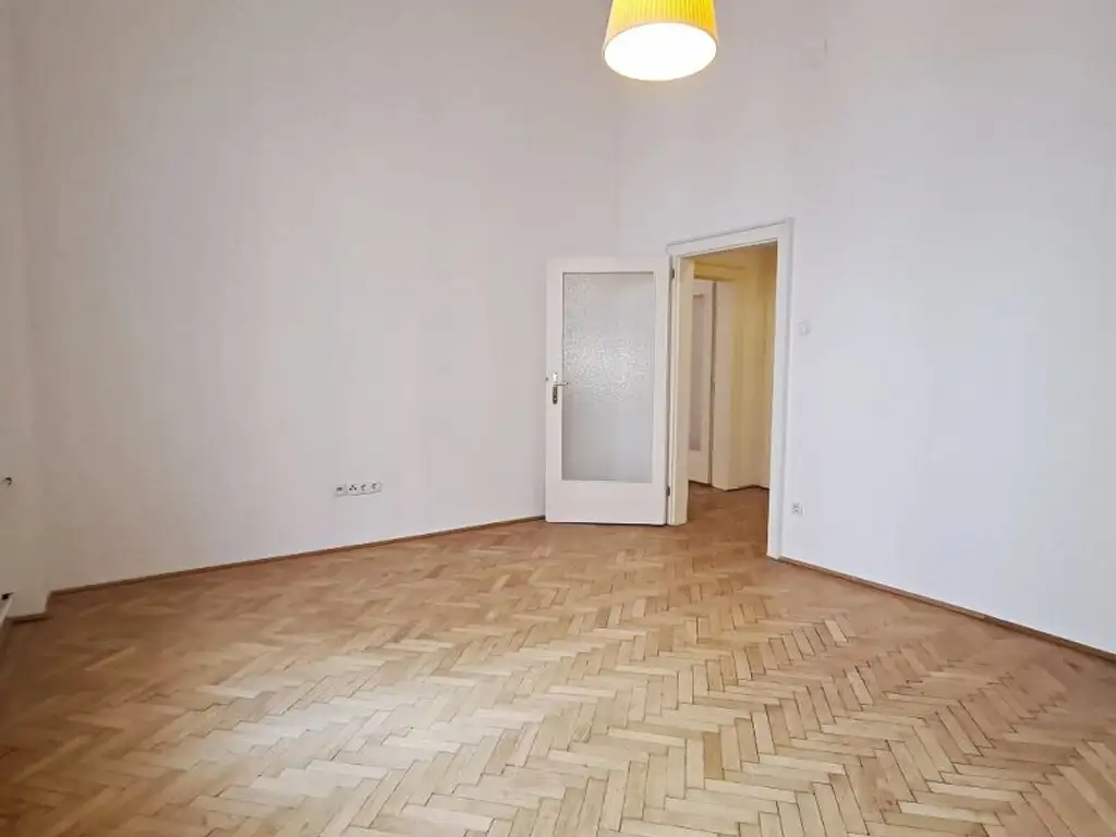 MÖLLWALDPLATZ, gepflegte 59 m2 Altbau, Wohnküche, 1 Zimmer, Duschbad, Parketten, Flügeltüren, U1-Nähe