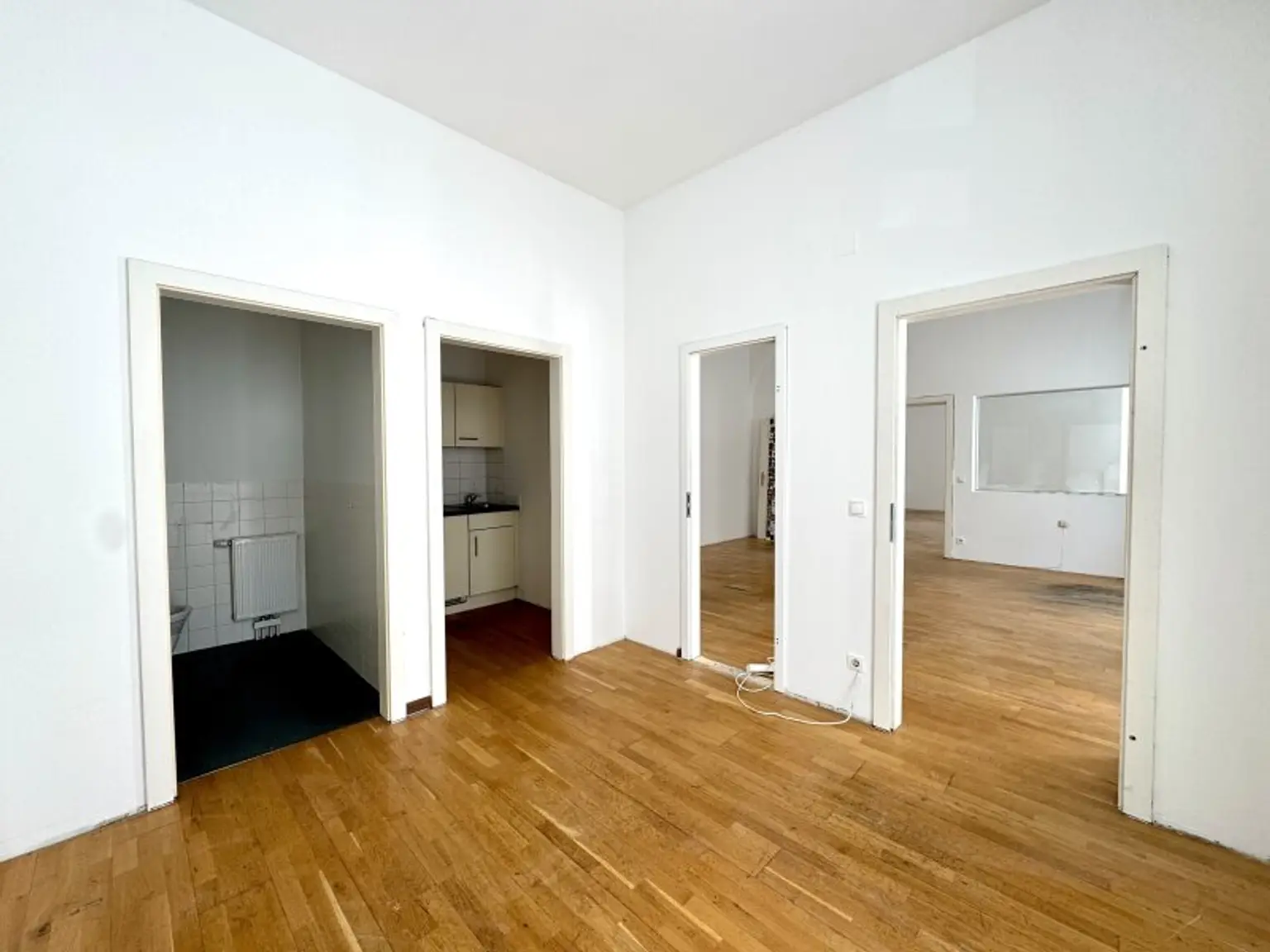 Geschäftslokal in Top-Lage – Ideal für Studio, Praxis, Büro oder Friseur
