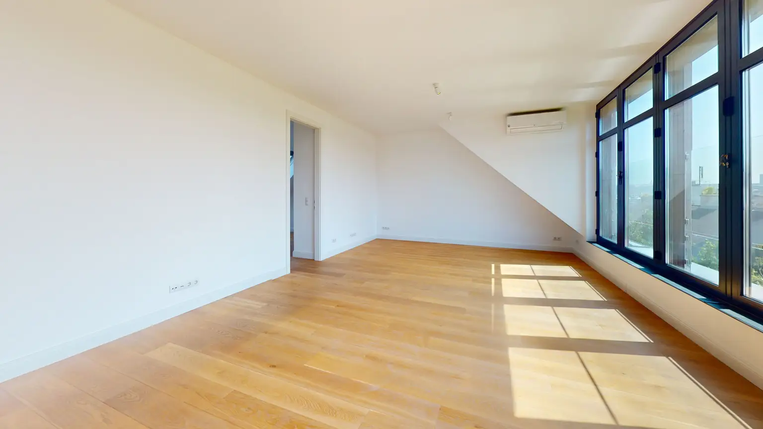 Lichtdurchflutete Dachgeschoßwohnung mit atemberaubenden Ausblick