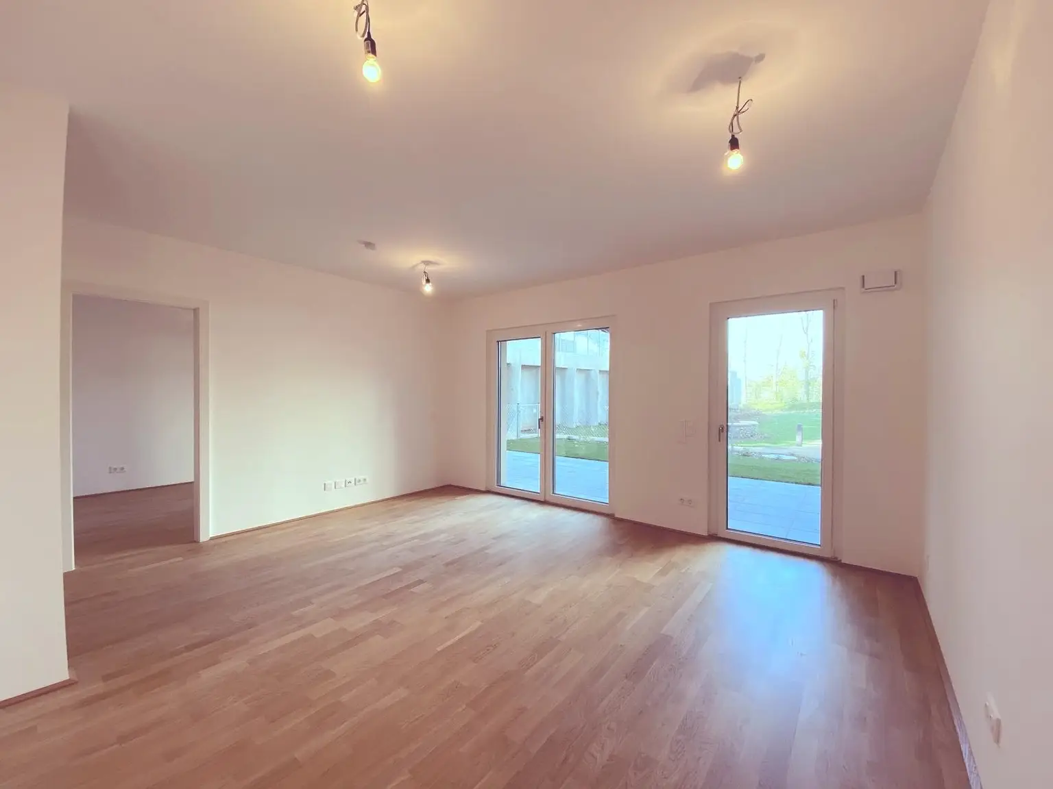 Wohnküche mit Zugang Terrasse