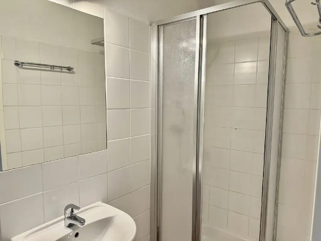 Kompakt. Stilvoll. Besonders – Ihr charmantes Altbau-Apartment im 5. Bezirk!