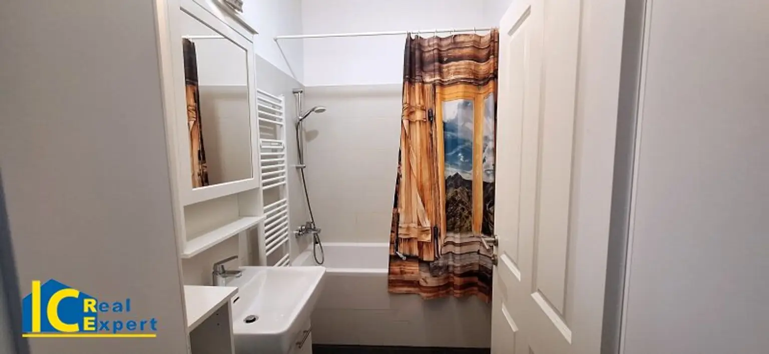 Gepflegtes Badezimmer