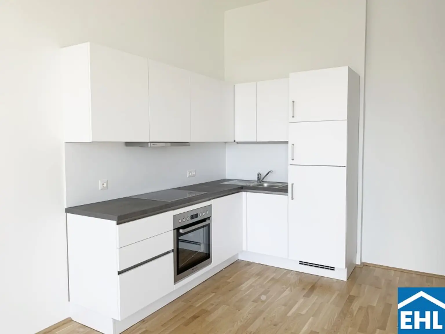 Moderner Wohnungshit für zwei mit Balkon an der Lände!