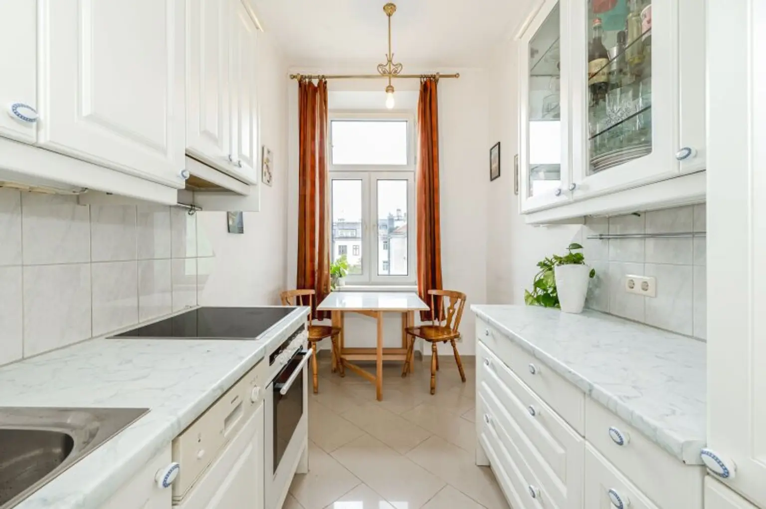 Charmante Wohnung in Hietzing – Stil, Raum und Atmosphäre in der Testarellogasse