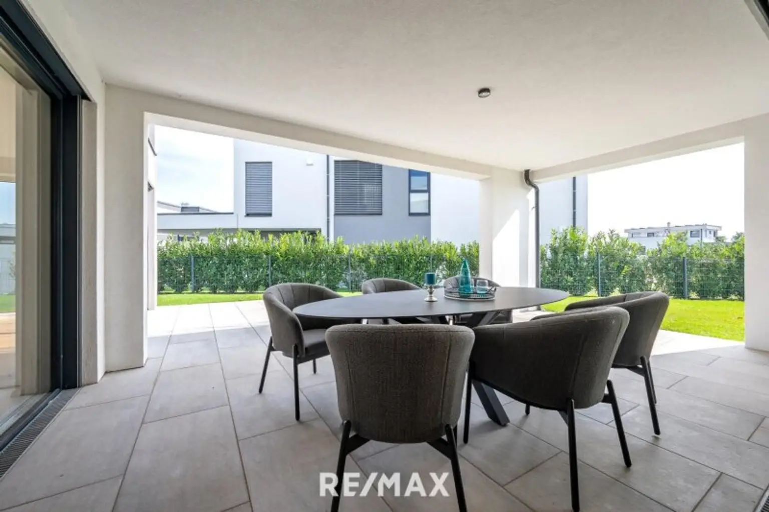 Leben pur! Exklusiv und natürlich zugleich. Im Sommer sonnen-,  im Winter eisbaden.