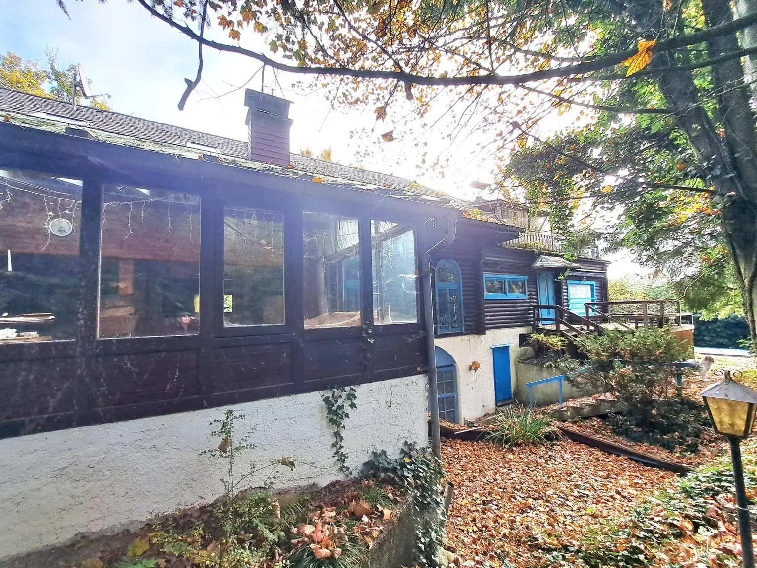 IMMOBILIE IM DORNRÖSCHENSCHLAF