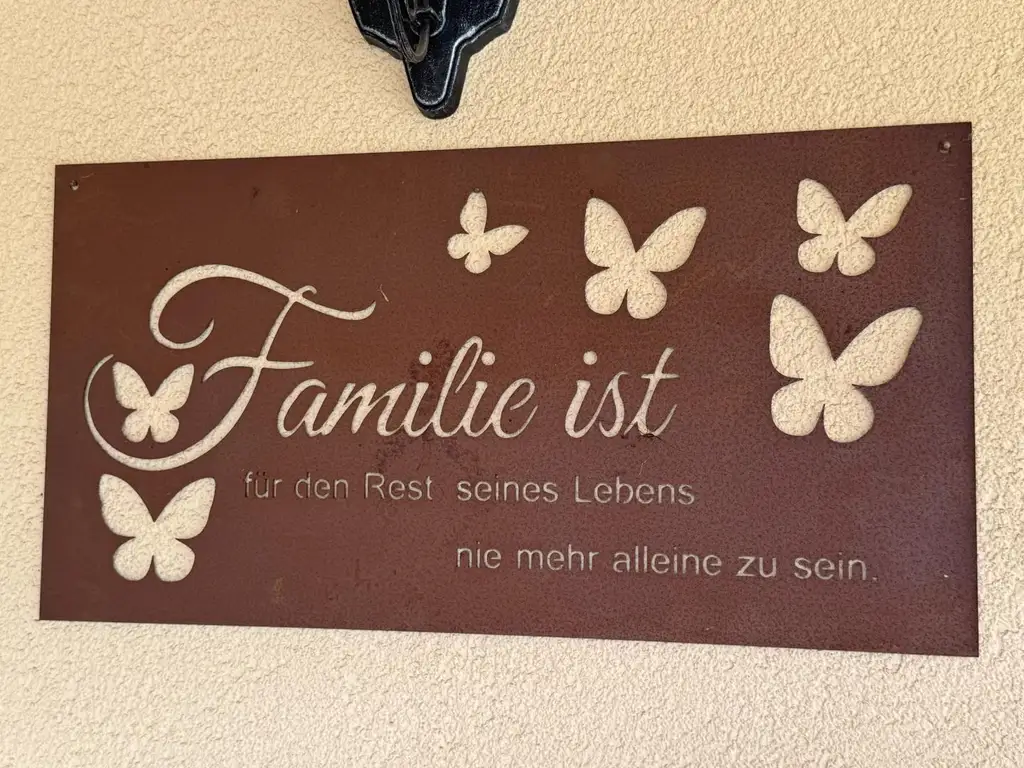 Bungalow mit Einliegerwohnung und großem Grundstück in sonniger Lage!