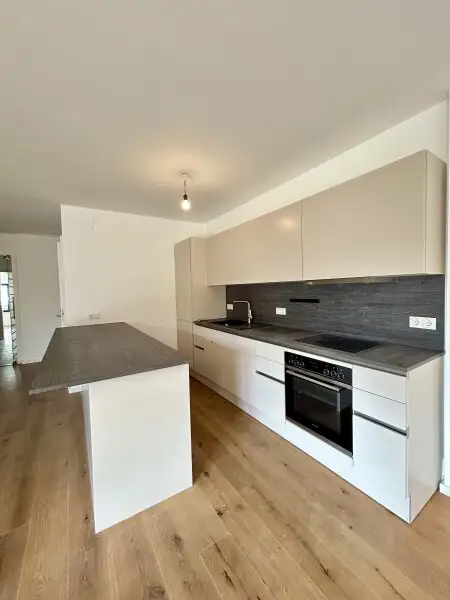 Exklusive Dachgeschosswohnung mit Grün-Blick in Top-Lage - Luxusausstattung