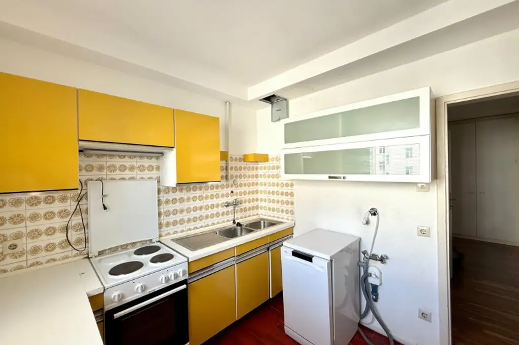 Sehr gut aufgeteilte 3 Zimmerwohnung mit separater Küche und KFZ-Stellplatz