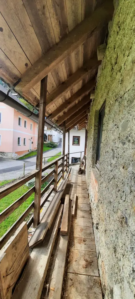 Für Naturliebhaber und Heimwerker- sanierungsbedürftiges Bauernhaus mit Nebengebäuden - zwischen Hermagor und Villach