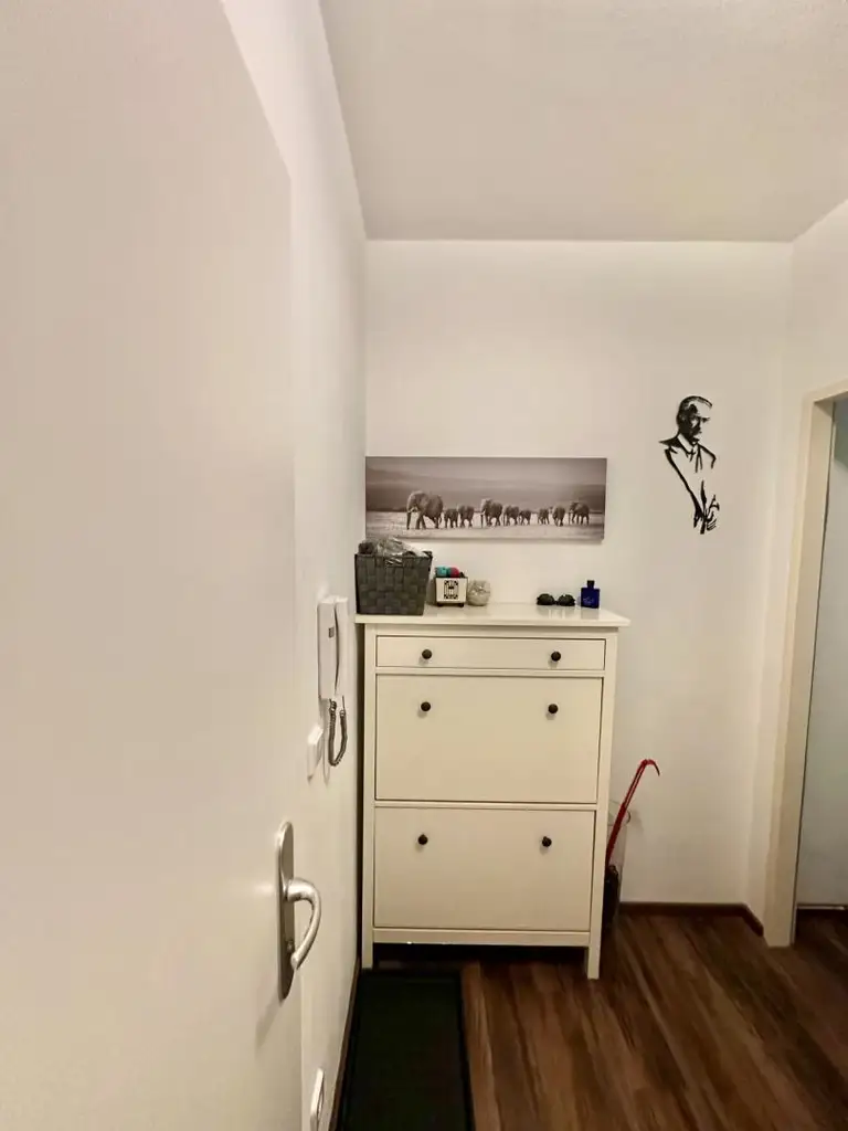 Großzügige Wohnung mit Loggia, moderner Küche und vielen anderen Highlights!