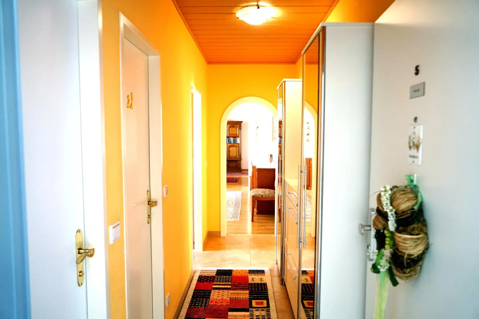 Preisreduktion! Berndorf bei Baden - Top-gepflegte 2 1/2 Zimmer-Wohnung mit Loggia!