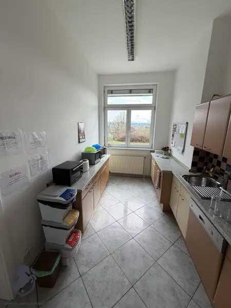 Bürogebäude nahe Haubiversum – Arbeiten mit Ötscherblick