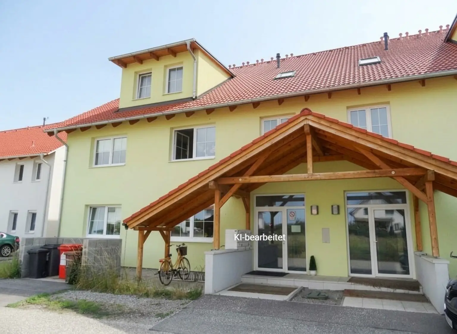 NEUWERTIGE SINGLEWOHNUNG mit FUSSBODENHEIZUNG in GRÜNLAGE