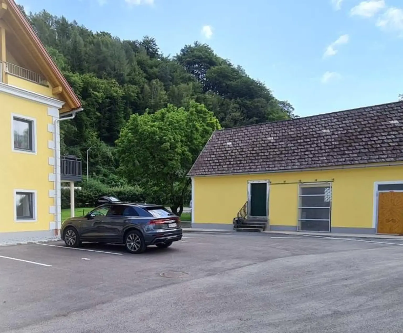 Zinshaus mit 14 Wohnungen und Erweiterungsfläche- Liebevoll renoviertes ehemaliges Herrenhaus einer Sensenschmiede