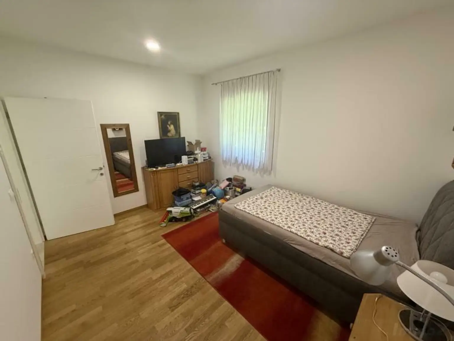 *** Eleganter und stilvoller Bungalow in begehrter Siedlungslage *** unmittelbare Nähe zur Stadt Feldbach ***