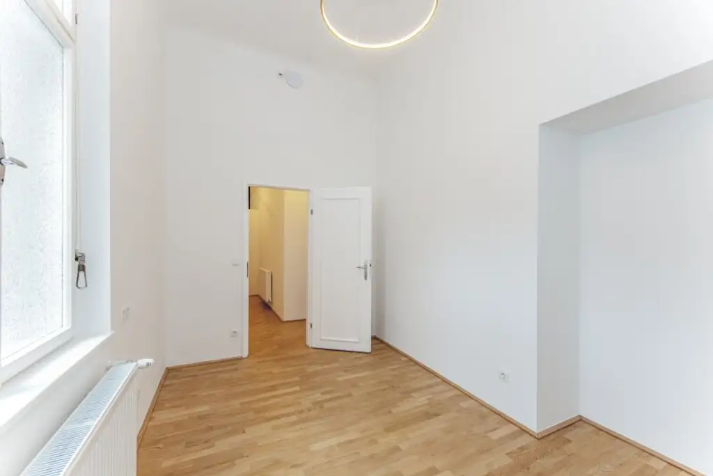Provisionsfrei! All-In-Bürozimmer am Brahmsplatz als Untermiete!