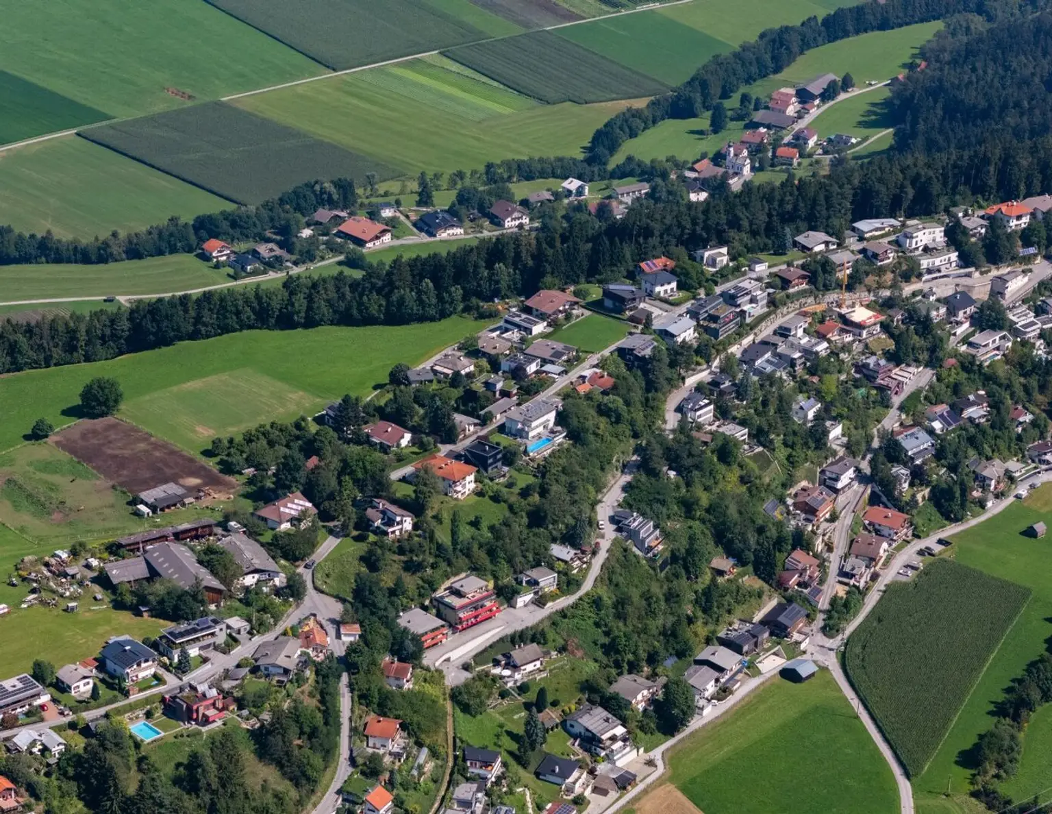 Sonnengrundstück für Doppel- oder Mehrfamilienhaus in Omes