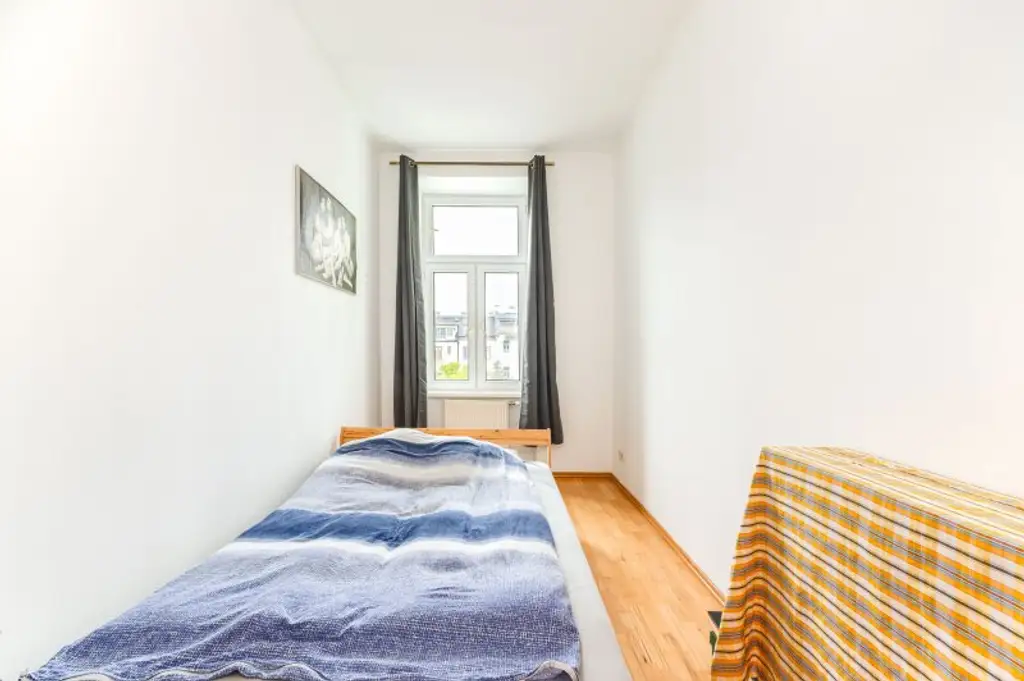 Charmante Wohnung in Hietzing – Stil, Raum und Atmosphäre in der Testarellogasse