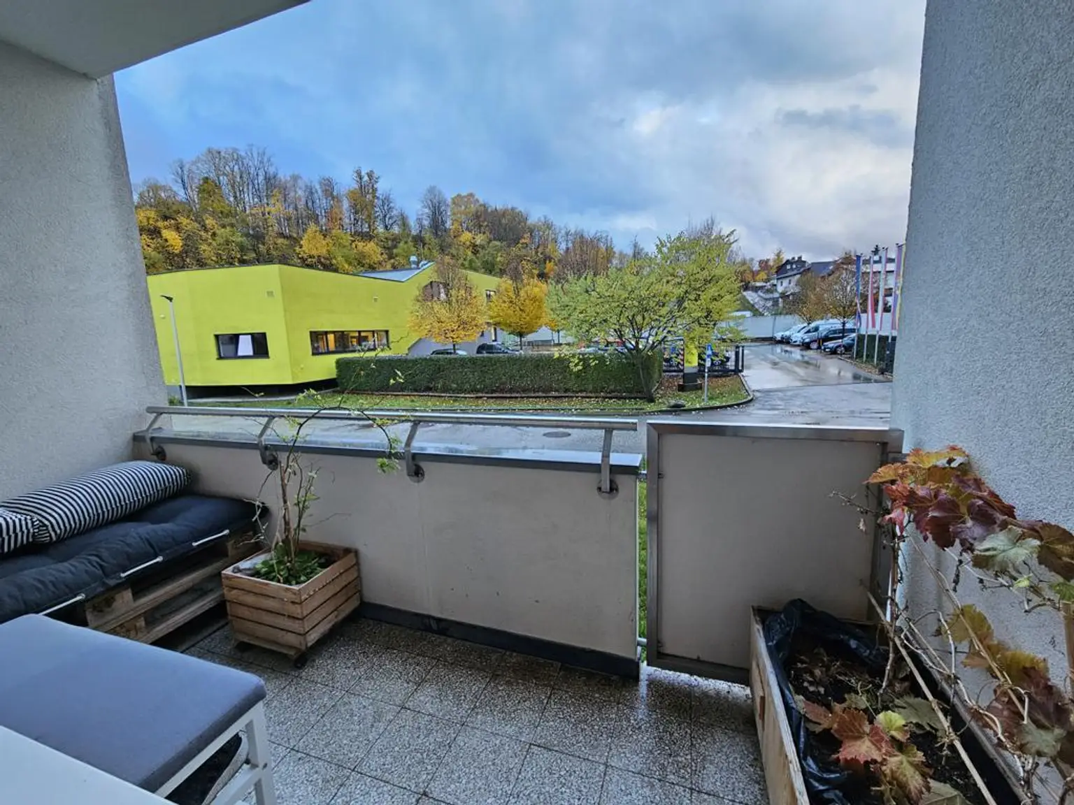 Sonnige, teilmöblierte 2-Zimmer Whg. in der Plentznerstraße