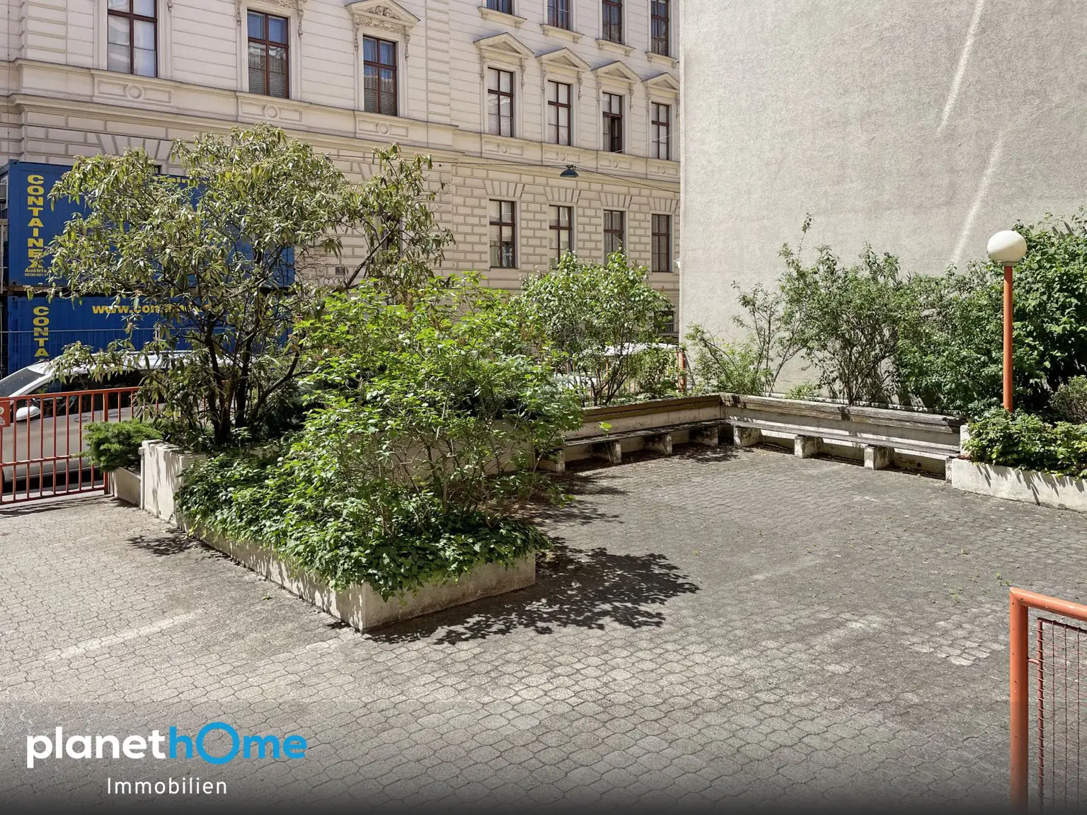 Vorplatz
