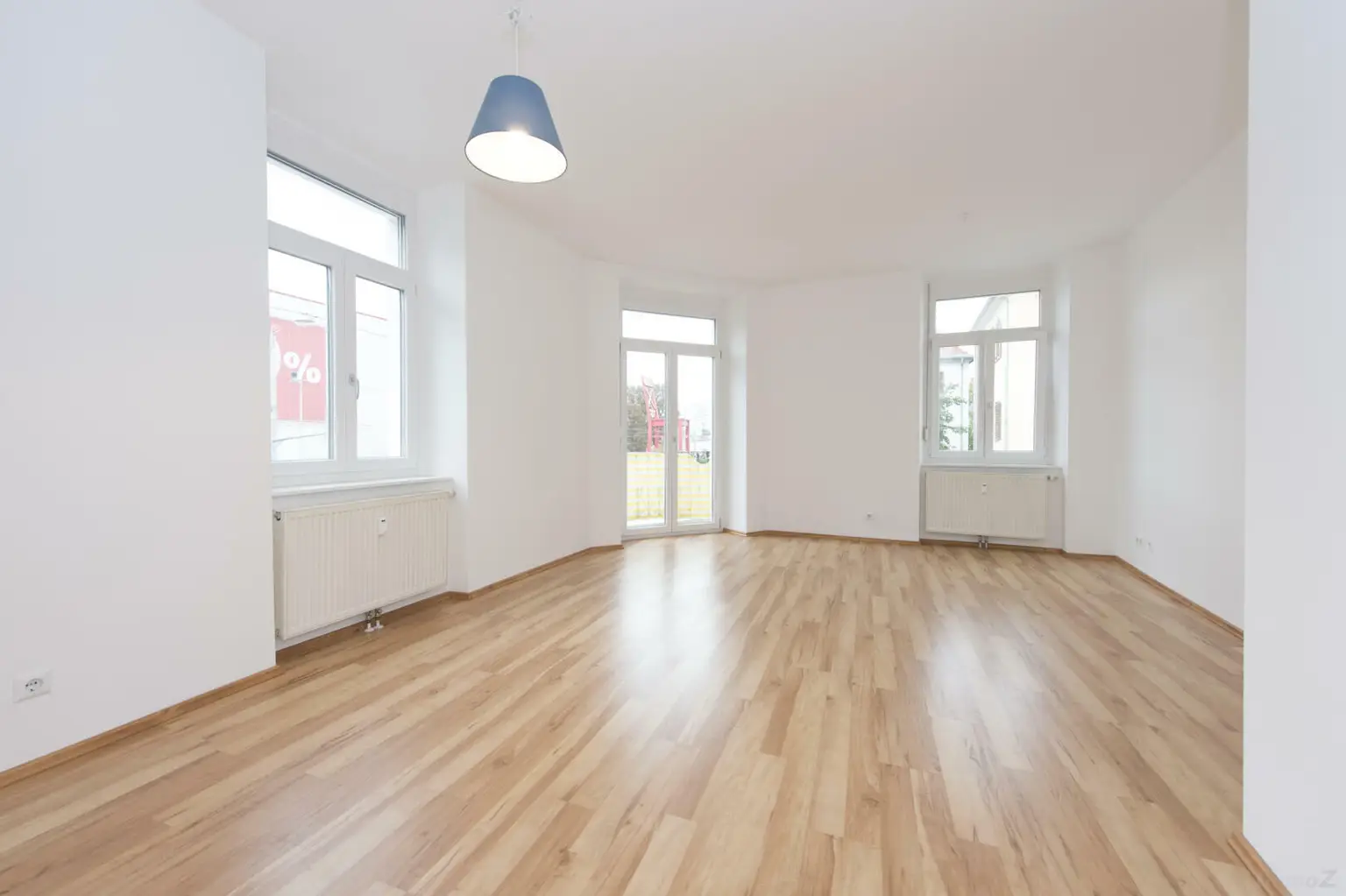 Sehr helle und moderne 2-Zimmer Wohnung mit Balkon - ab sofort verfügbar!