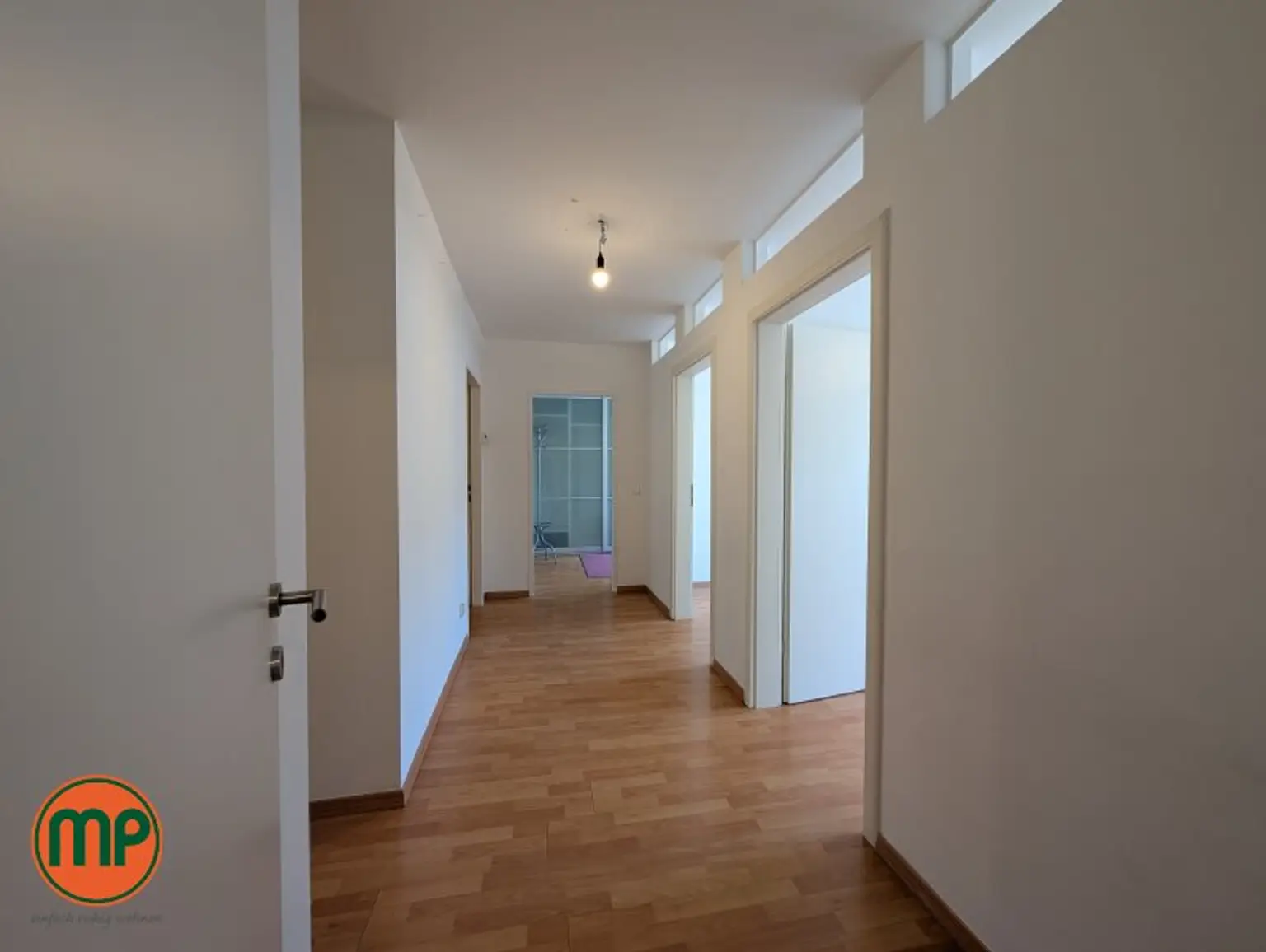 NUR FÜR ÄRZTE: Patientenpotential trifft Top-Anbindung: Ihre Praxis direkt an der U6