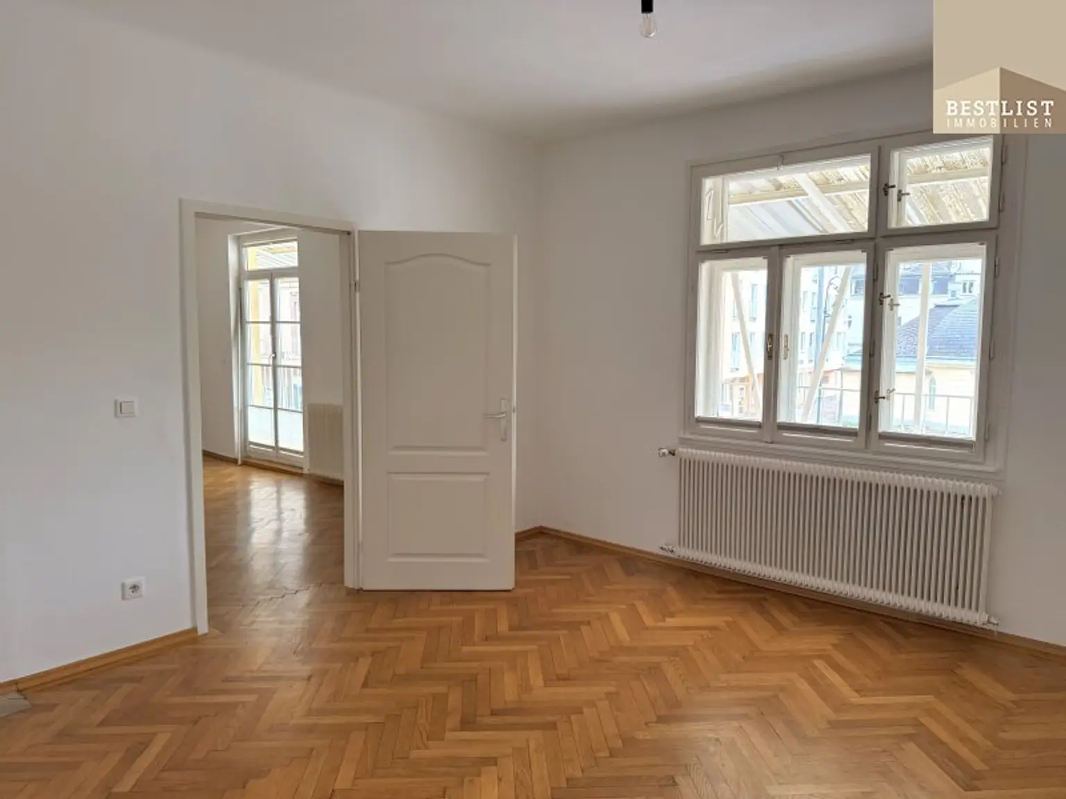 Attraktives Zinshaus mit Gewerbefläche und Wohnmöglichkeit in bester Lage!