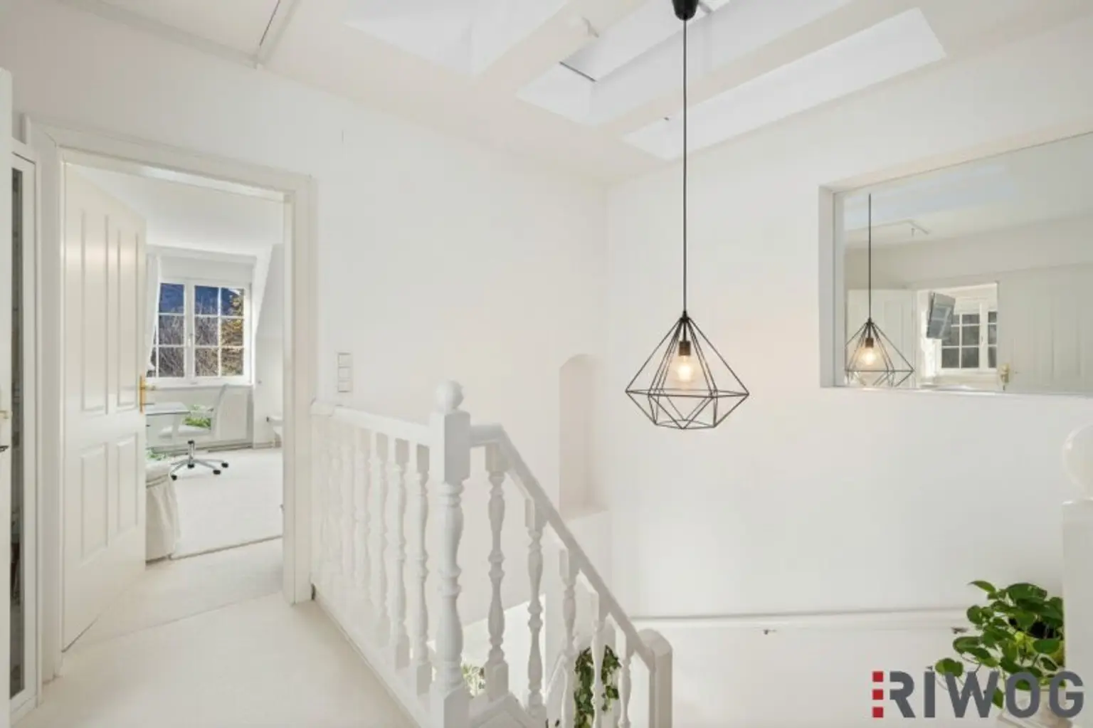 Private Estate Villa mit Fernblick | Privatwald | Virtual Tour | 4.200m2 Garten |  25 min. in den 1. Bezirk | Pool & Sauna