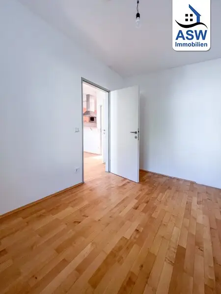 Schöne 2,5-Zimmerwohnung inklusive Küche mit schöner Loggia